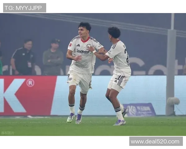 法兰克福签约西班牙国脚，冲击德甲前六名