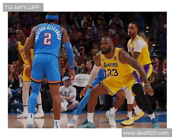 湖人主场大胜马刺,詹姆斯压哨三分绝杀拓展战绩领先优势 湖人主场大胜马刺,詹姆斯压哨三分绝杀拓展战绩领先优势